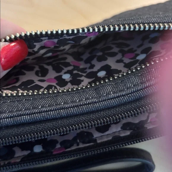 Vera Bradley Quilted Wristlet in Navy Blue/grey - Picture 4 of 4